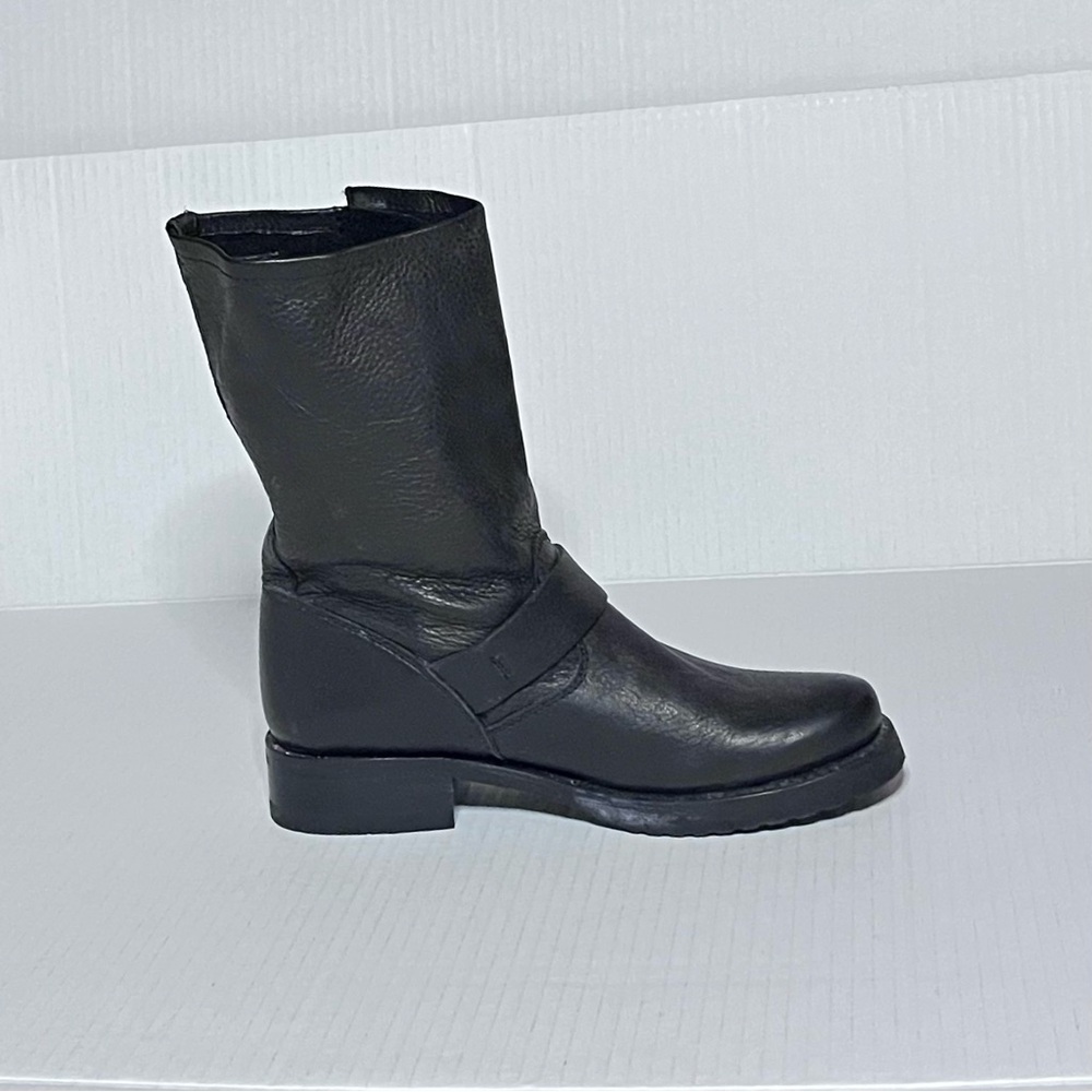 Frye Veronica Short Boots - Picture 12 of 16